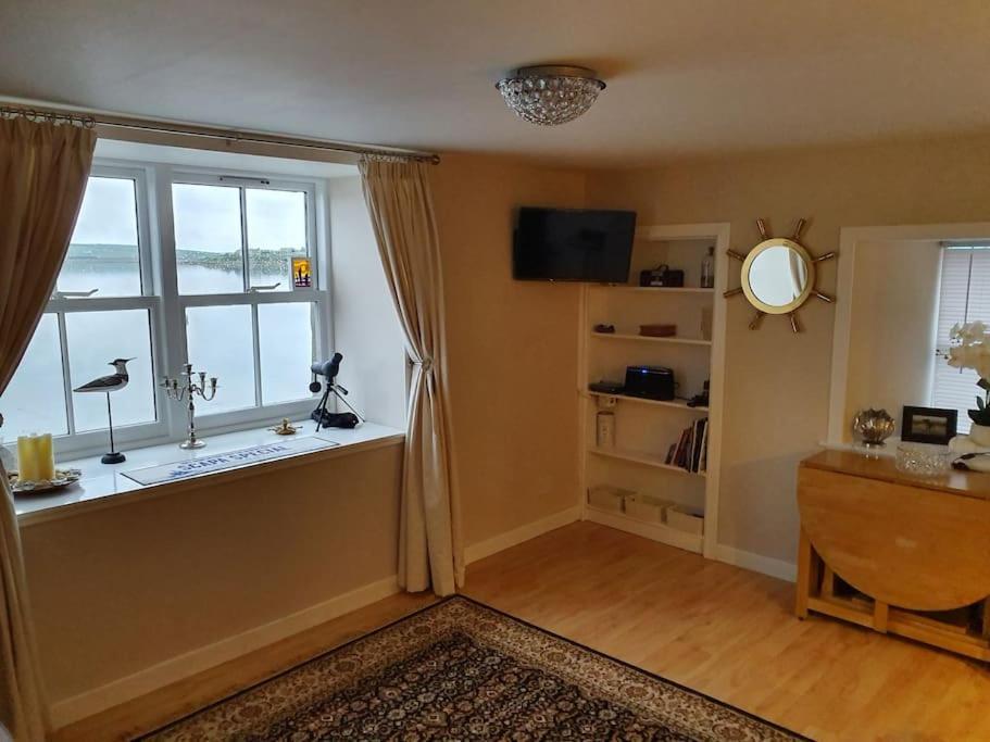 Waterfront Apartment, St Margarets Hope, Orkney Saint Margarets Hope Exterior photo